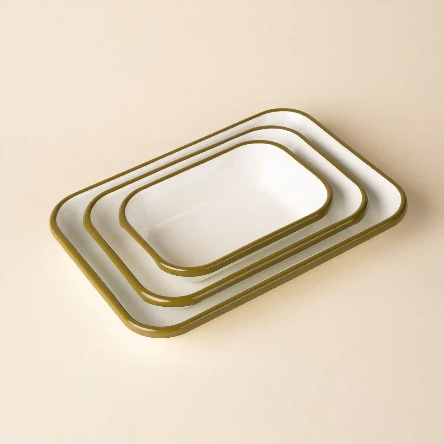 Solid Enamel Baking Dish